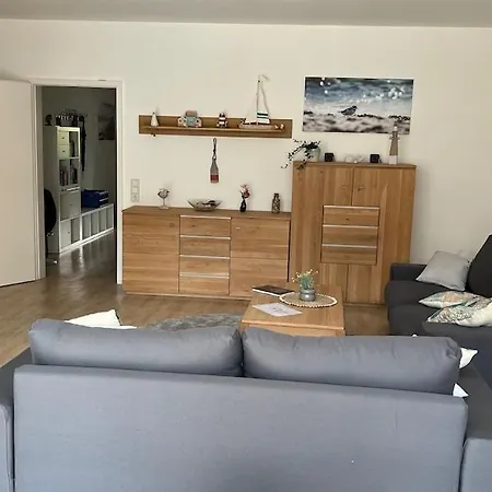 דירה Beliebte Lage Mit Stellplatz 11kw Type2 קיל