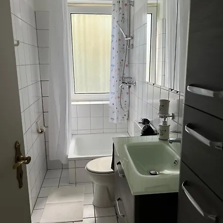 Beliebte Lage Mit Stellplatz 11kw Type2 דירה *